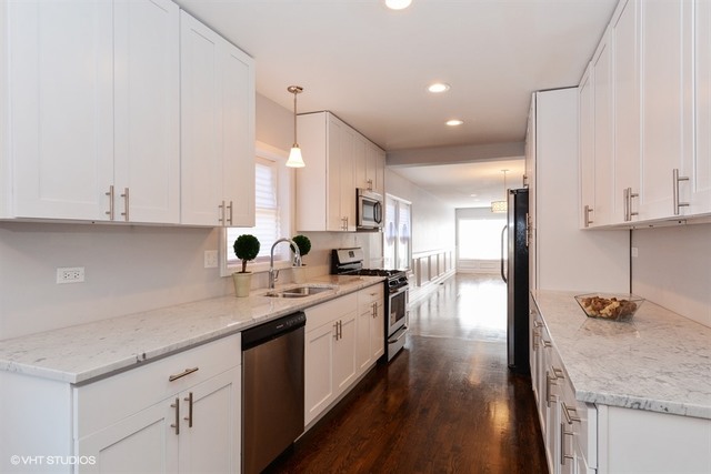 1746 E 87th Pl, Chicago, IL 60617 photo 5