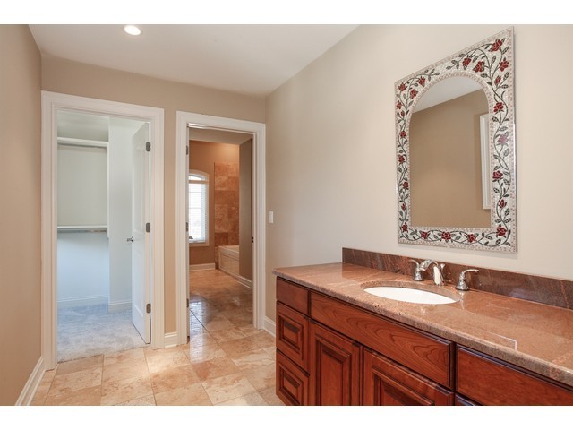 711 N Wright St, Naperville, IL 60563 photo 20