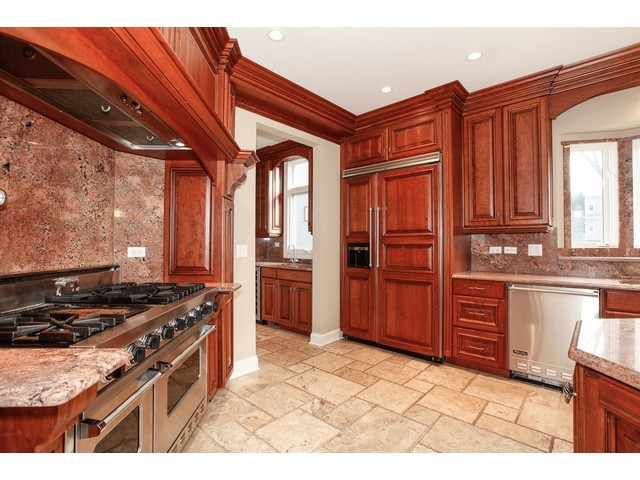711 N Wright St, Naperville, IL 60563 photo 4
