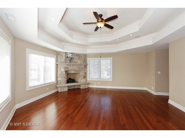 711 N Wright St, Naperville, IL 60563 photo 12