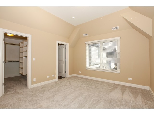 711 N Wright St, Naperville, IL 60563 photo 17