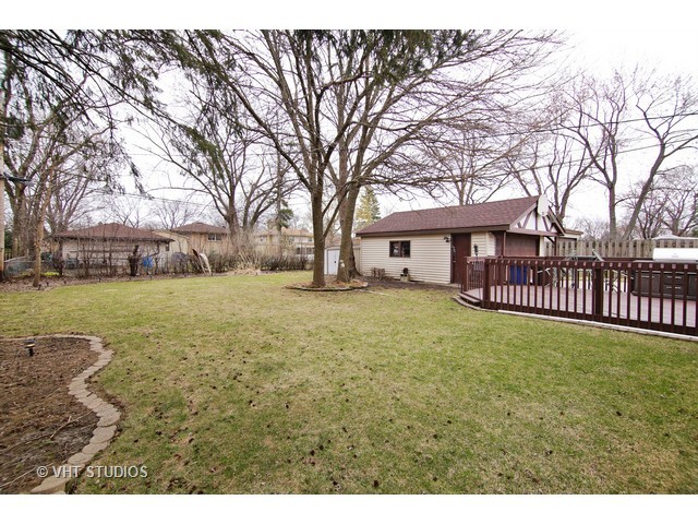 313 Crescent Dr, Glenview, IL 60025 photo 16
