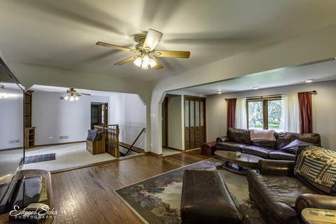 3310 Bull Valley Rd, Mchenry, IL 60050 photo 2