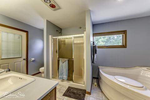 3310 Bull Valley Rd, Mchenry, IL 60050 photo 12