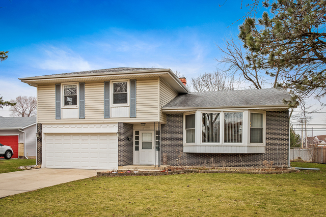 1104 E Alder Ln, Mount Prospect, IL 60056 photo 1