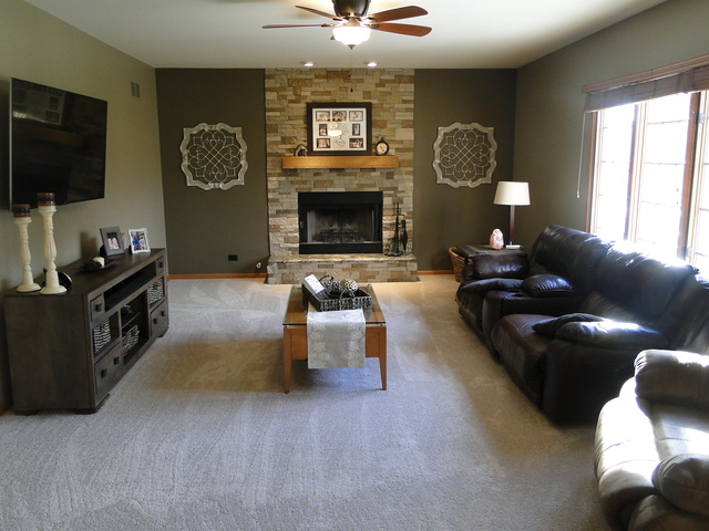 2501 Fresno Ln, Plainfield, IL 60586 photo 2