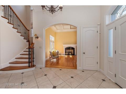 602 Stonegate Ter, Glencoe, IL 60022 photo 2