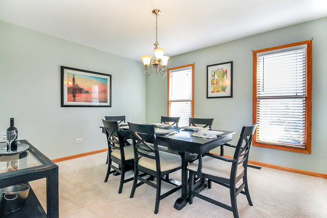 6603 Langsford Ln, Plainfield, IL 60586 photo 2