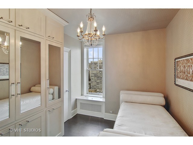 20 E Cedar St #17D, Chicago, IL 60611 photo 20