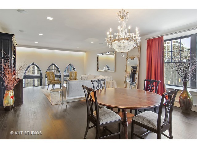 20 E Cedar St #17D, Chicago, IL 60611 photo 3