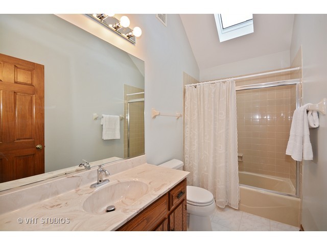1133 Johnson Dr, Naperville, IL 60540 photo 18
