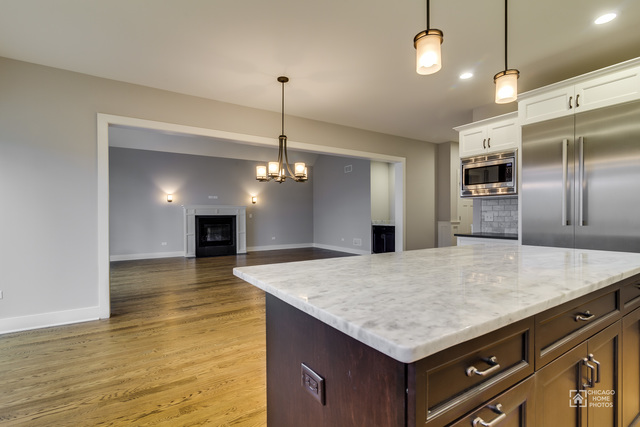 841 N Eagle St, Naperville, IL 60563 photo 9
