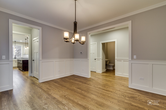 841 N Eagle St, Naperville, IL 60563 photo 4