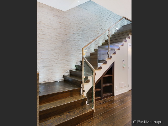 3757 N Wayne Ave, Chicago, IL 60613 photo 6