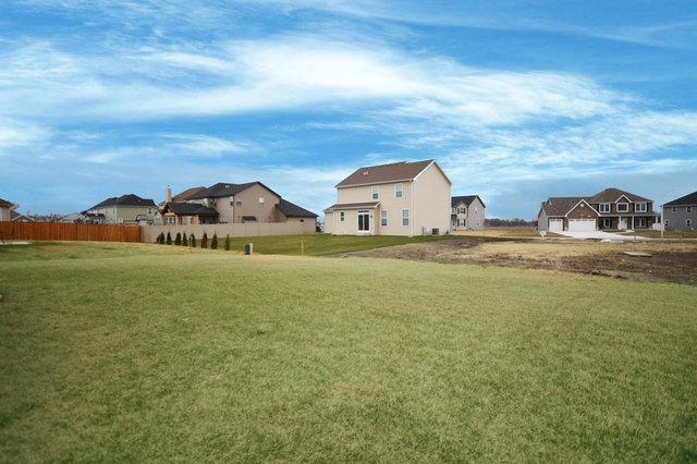 1504 S Saddlebrook Ln, Minooka, IL 60447 photo 23