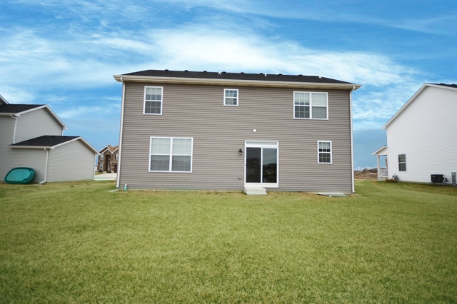 1504 S Saddlebrook Ln, Minooka, IL 60447 photo 24