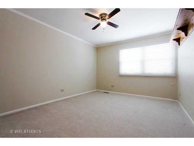 1245 W Dovington Dr, Hoffman Estates, IL 60169 photo 17