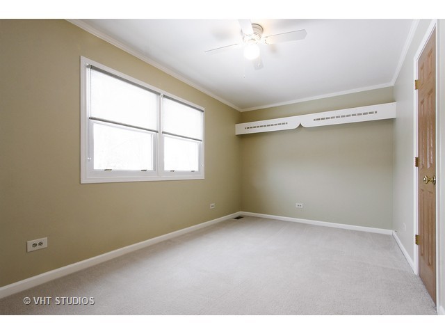 1245 W Dovington Dr, Hoffman Estates, IL 60169 photo 16