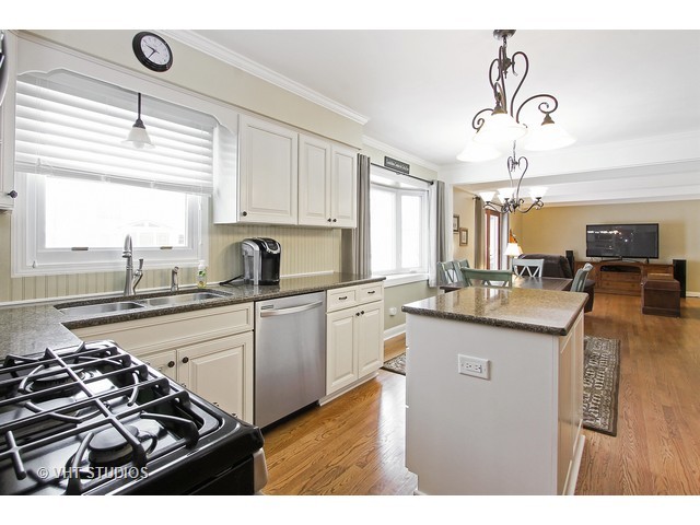 1245 W Dovington Dr, Hoffman Estates, IL 60169 photo 9