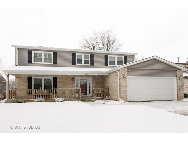 1245 W Dovington Dr, Hoffman Estates, IL 60169 photo 1