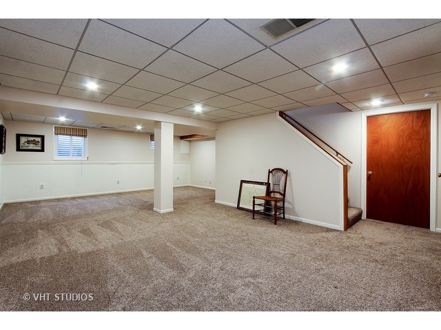 1245 W Dovington Dr, Hoffman Estates, IL 60169 photo 11