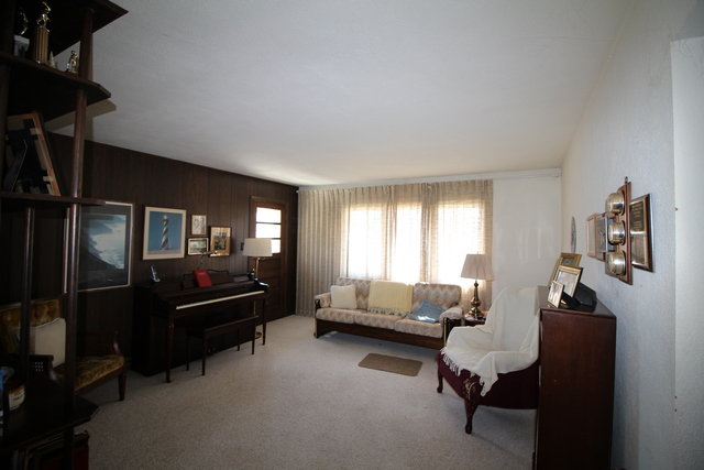 801 E 11th St, Lockport, IL 60441 photo 5