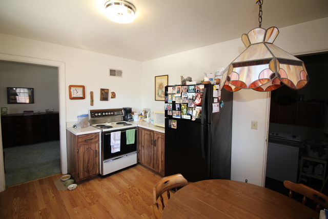 801 E 11th St, Lockport, IL 60441 photo 9