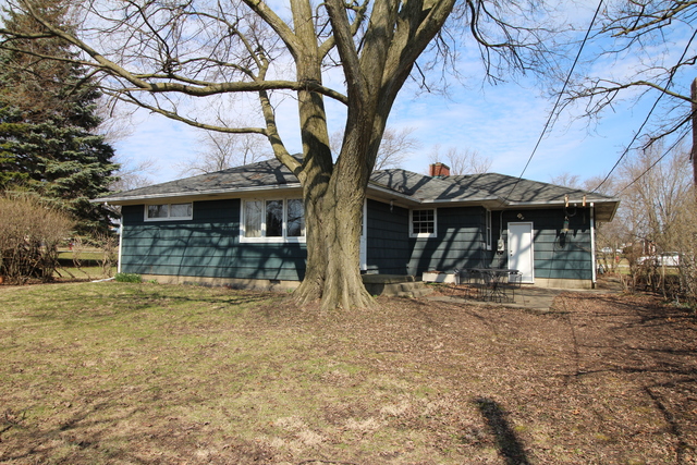 801 E 11th St, Lockport, IL 60441 photo 2