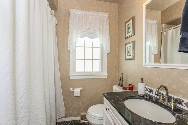 850 S Wright St, Naperville, IL 60540 photo 17