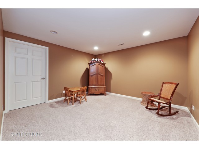 1237 Barkston Ln, Aurora, IL 60502 photo 17