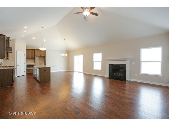 3640 Ancient Oak Dr, Elgin, IL 60124 photo 6