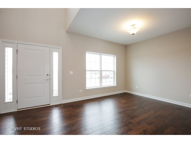 3638 Ancient Oak Dr, Elgin, IL 60124 photo 3