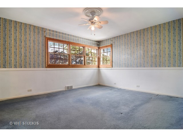 320 E Oak Ave, Wheaton, IL 60187 photo 6