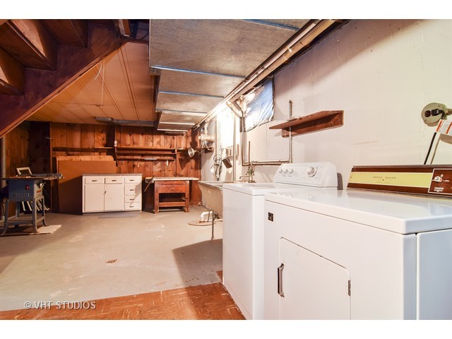 320 E Oak Ave, Wheaton, IL 60187 photo 14