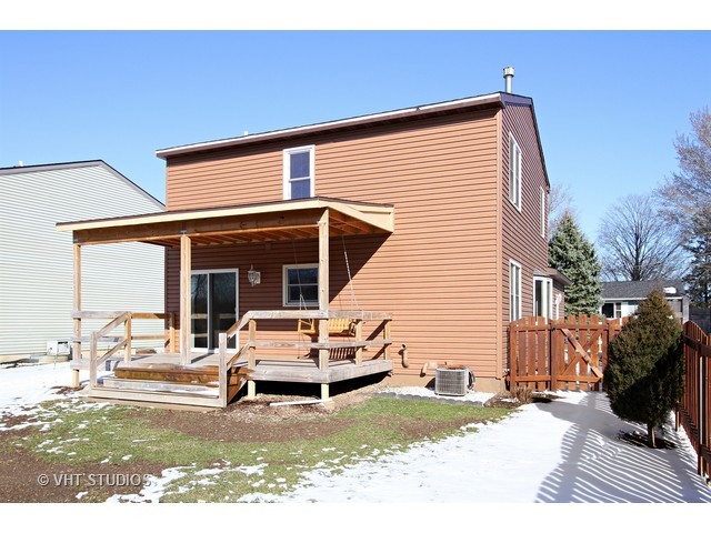 509 Venice Rd, Lakemoor, IL 60051 photo 10