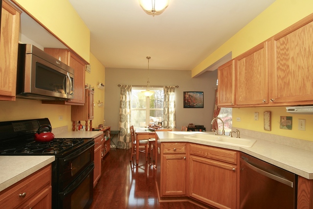 2617 Oak Tree Ln, Plainfield, IL 60586 photo 7