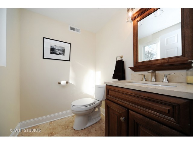  1943 Barberry Rd, Northbrook, IL 60062 photo 13