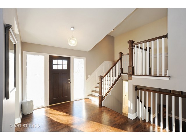  1943 Barberry Rd, Northbrook, IL 60062 photo 2