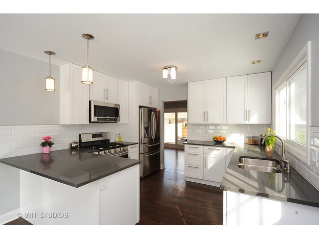  1943 Barberry Rd, Northbrook, IL 60062 photo 5