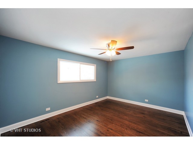  1943 Barberry Rd, Northbrook, IL 60062 photo 11