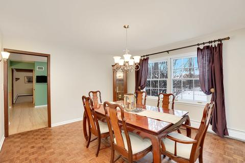 1593 Wadsworth Rd, Wheaton, IL 60189 photo 7