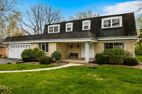 1593 Wadsworth Rd, Wheaton, IL 60189 photo 2