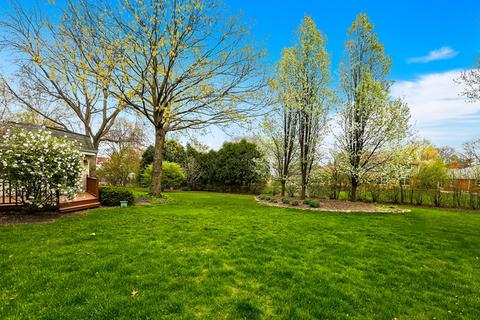 1593 Wadsworth Rd, Wheaton, IL 60189 photo 27