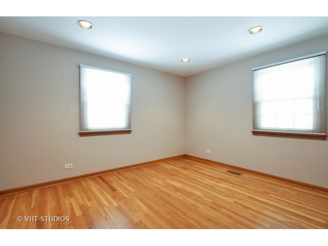 3113 Sandy Ln, Glenview, IL 60026 photo 9