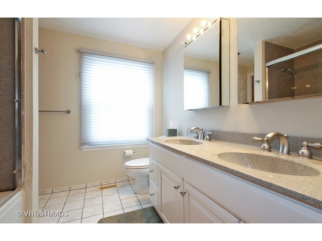3113 Sandy Ln, Glenview, IL 60026 photo 11