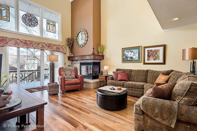 459 River Front Cir, Naperville, IL 60540 photo 2