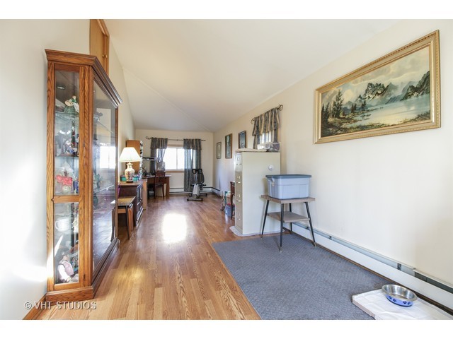 8614 Lorel Ave, Burbank, IL 60459 photo 13