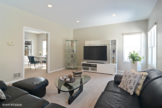 2030 Wright Blvd, Buffalo Grove, IL 60089 photo 5