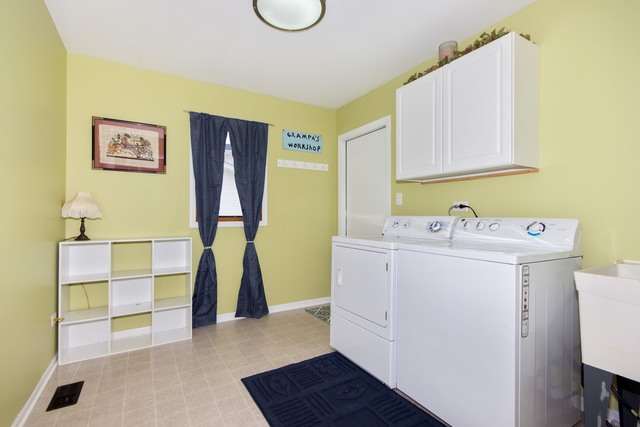 703 Edgewater Dr, Minooka, IL 60447 photo 13