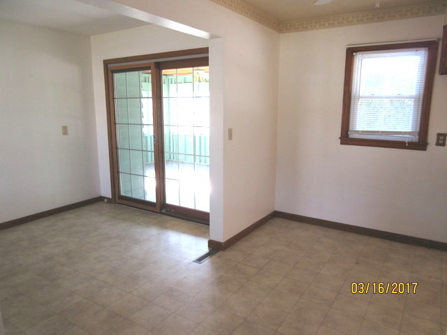 1122 Park Ln, Dixon, IL 61021 photo 5